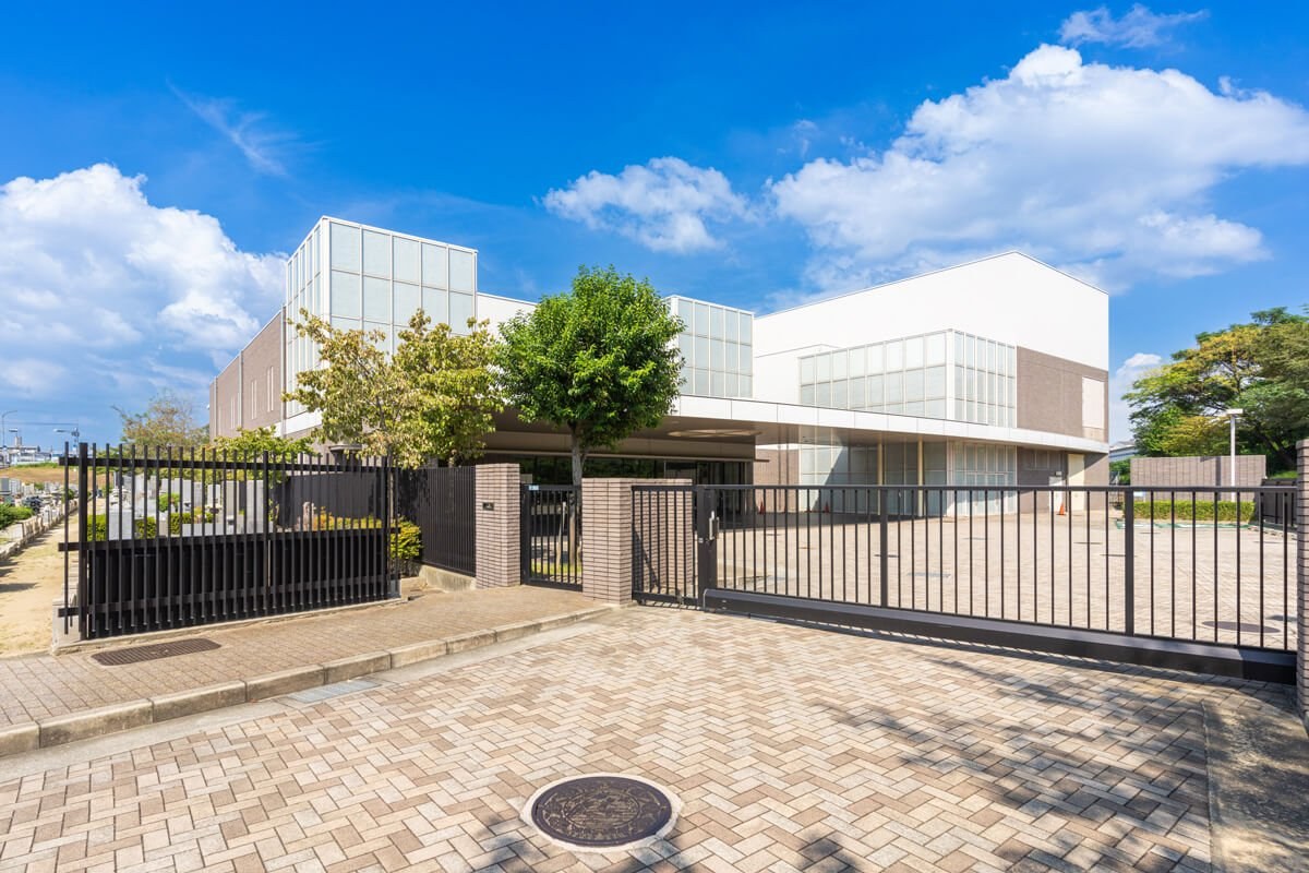 尼崎市立弥生ケ丘斎場外観