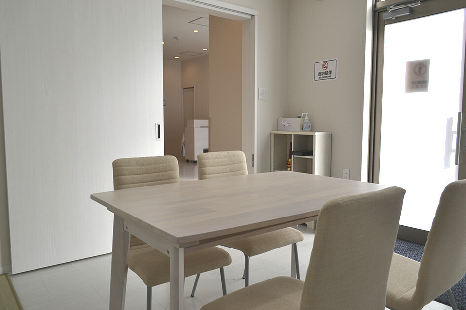 小さなお葬式 旭区高殿ホールご親族様控え室
