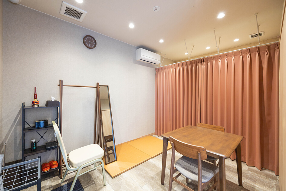 小さなお葬式 大東南津の辺ホール宗教者控室