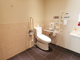小さなお葬式 枚方伊加賀ホールバリアフリー対応トイレ