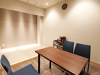 小さなお葬式 枚方招提ホールご親族様控え室