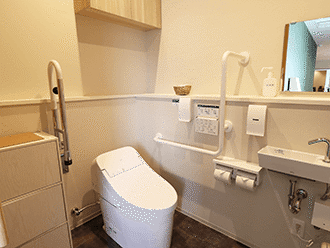 小さなお葬式 枚方招提ホールバリアフリー対応トイレ