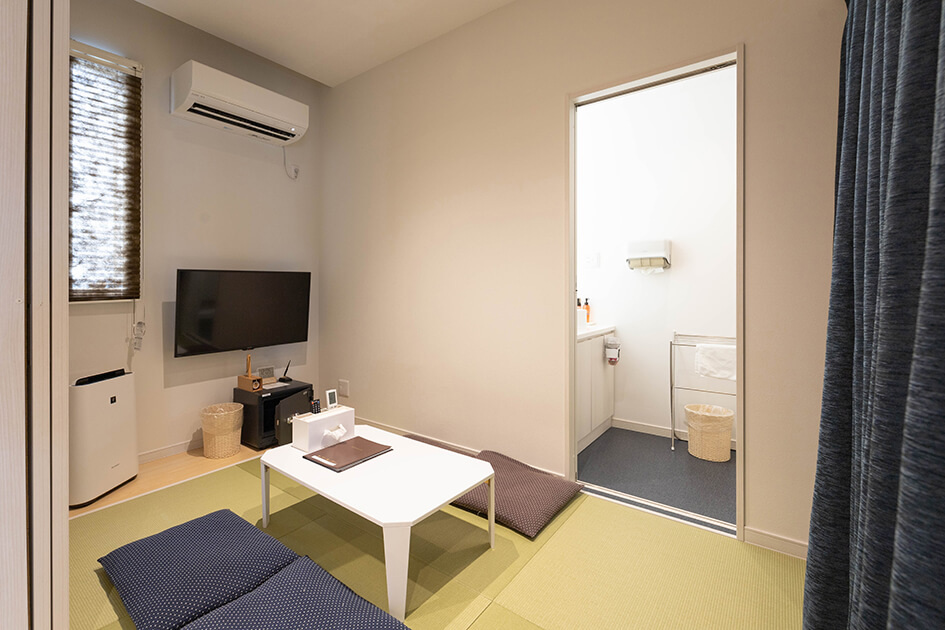 小さなお葬式 茨木学園南ホール親族控室