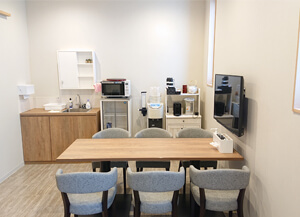 小さなお葬式 金沢寺地ホールご親族様控え室