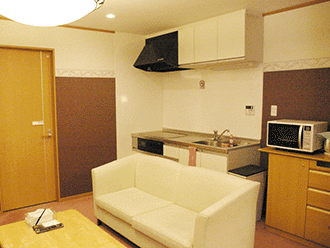 小さなお葬式 八尾志紀町ホールご親族様控え室