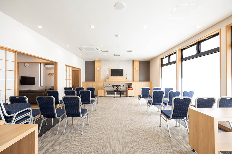 小さなお葬式 沢良宜ホール式場