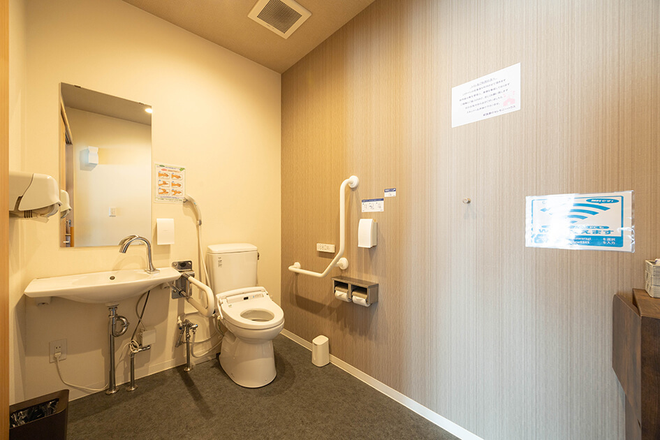 小さなお葬式 沢良宜ホールバリアフリーのお手洗い