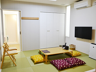 小さなお葬式 高井田本通ホールご親族様控え室