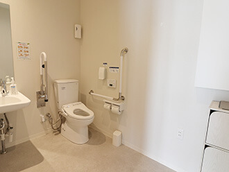 小さなお葬式 高槻登美の里ホールバリアフリー対応トイレ
