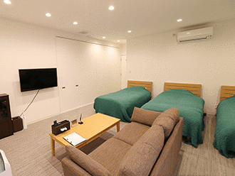 小さなお葬式 豊中夕日丘ホールご親族様控え室