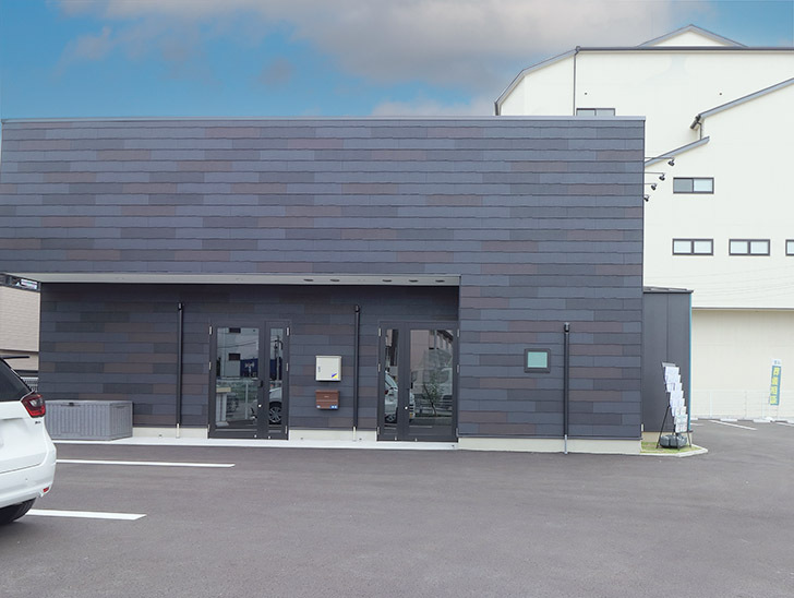 小さなお葬式 藤井寺小山城跡前ホール外観