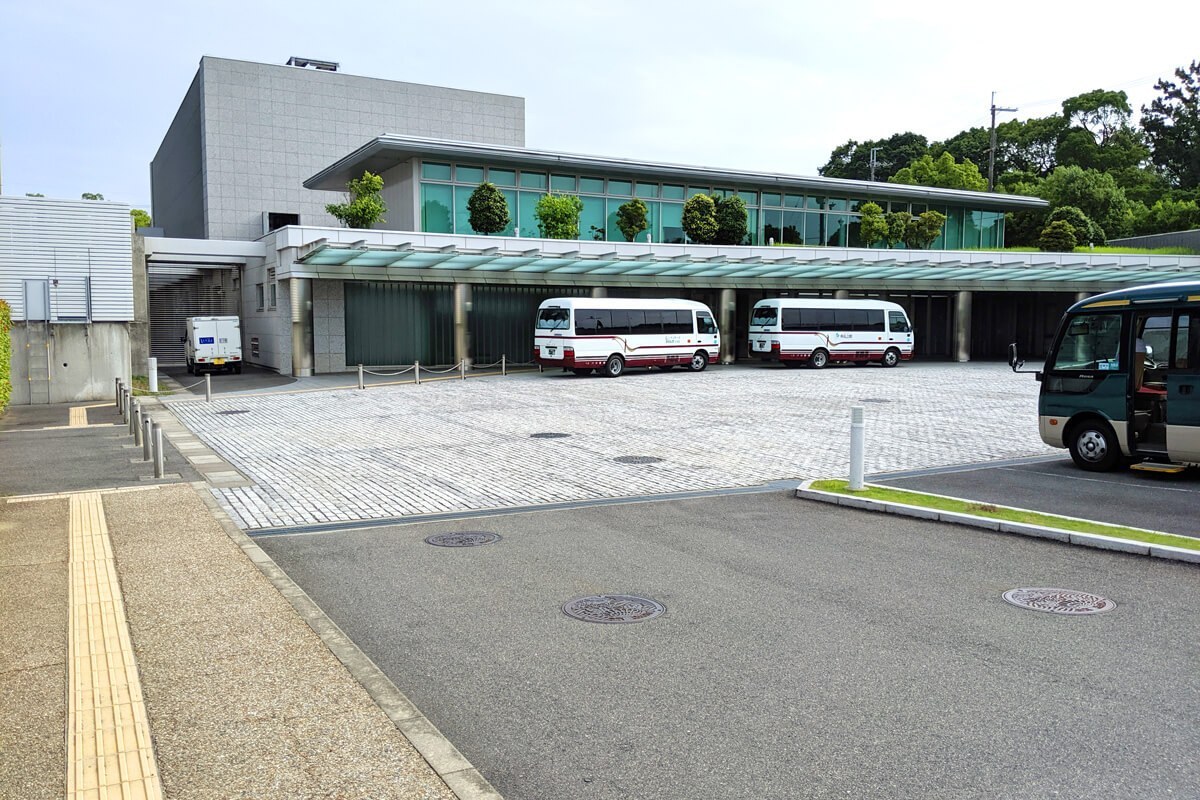 枚方市立やすらぎの杜駐車場