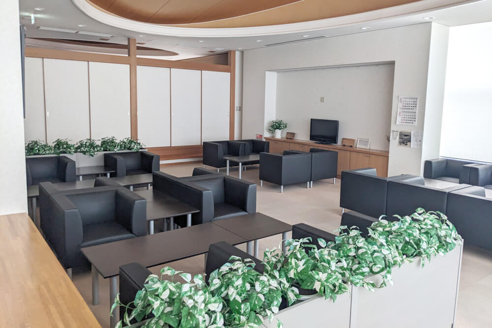 海南市立下津斎場待合室