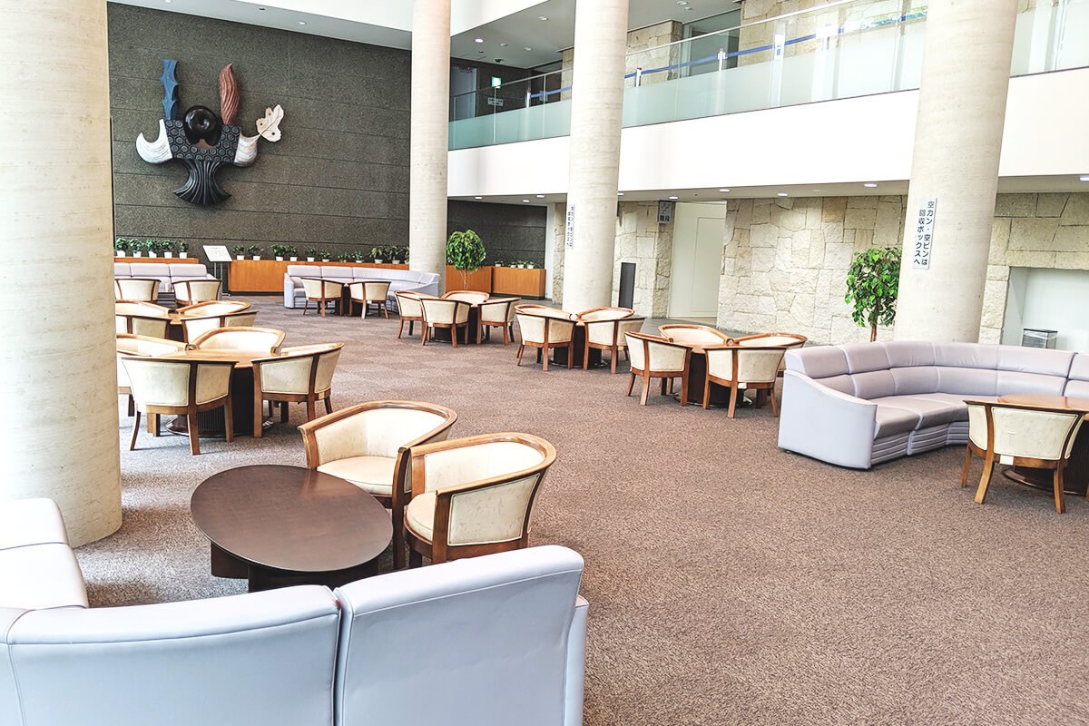 堺市立斎場ロビー