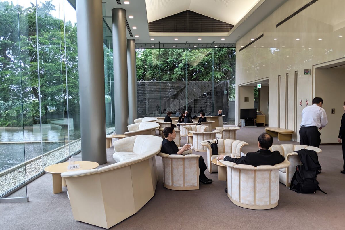 野洲川斎苑火葬等の待合室